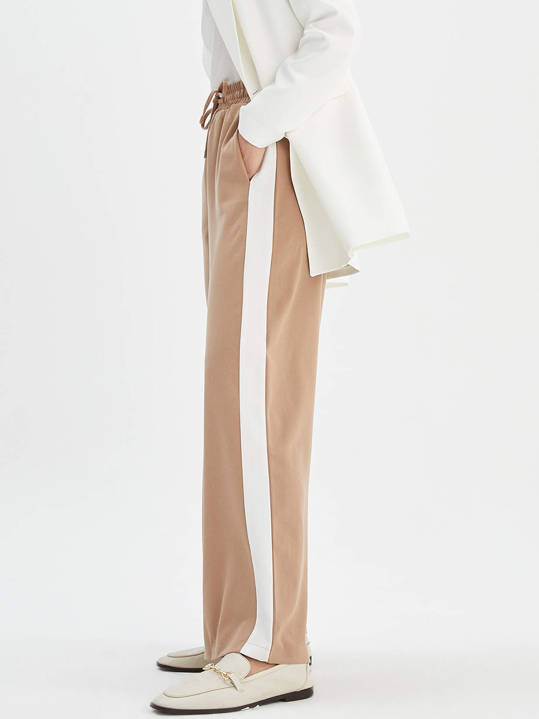 

DeFacto Women Beige & White Side Taping Wide Leg Track Pants