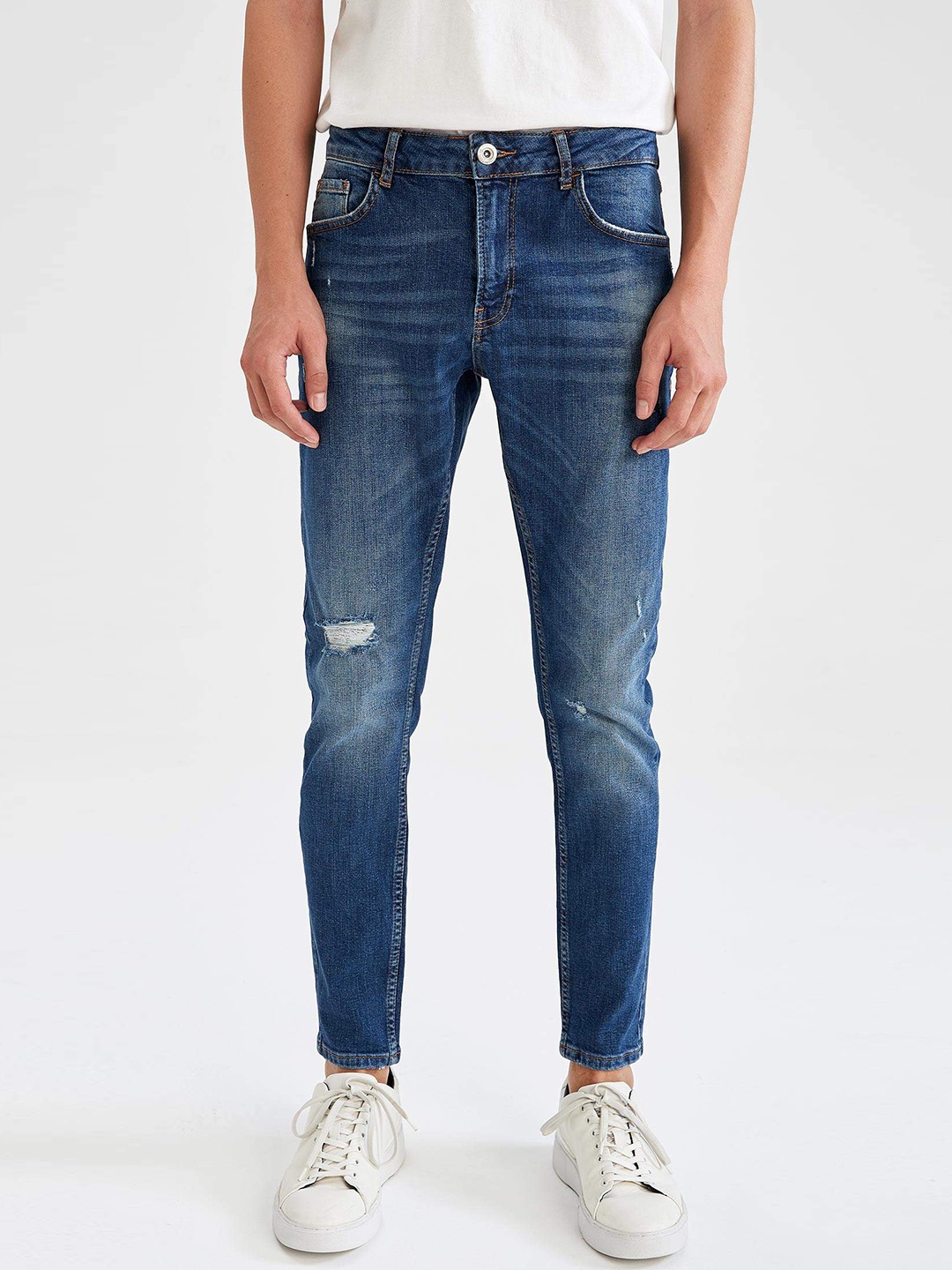 

DeFacto Men Blue Comfort Skinny Fit Low Distress Light Fade Stretchable Jeans