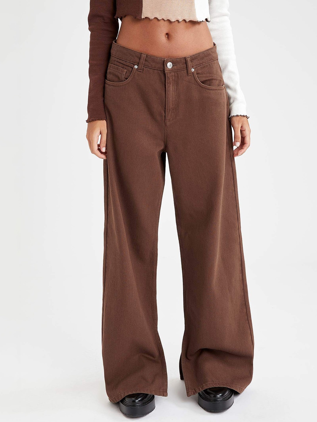 

DeFacto Women Brown Solid Cotton Jeans