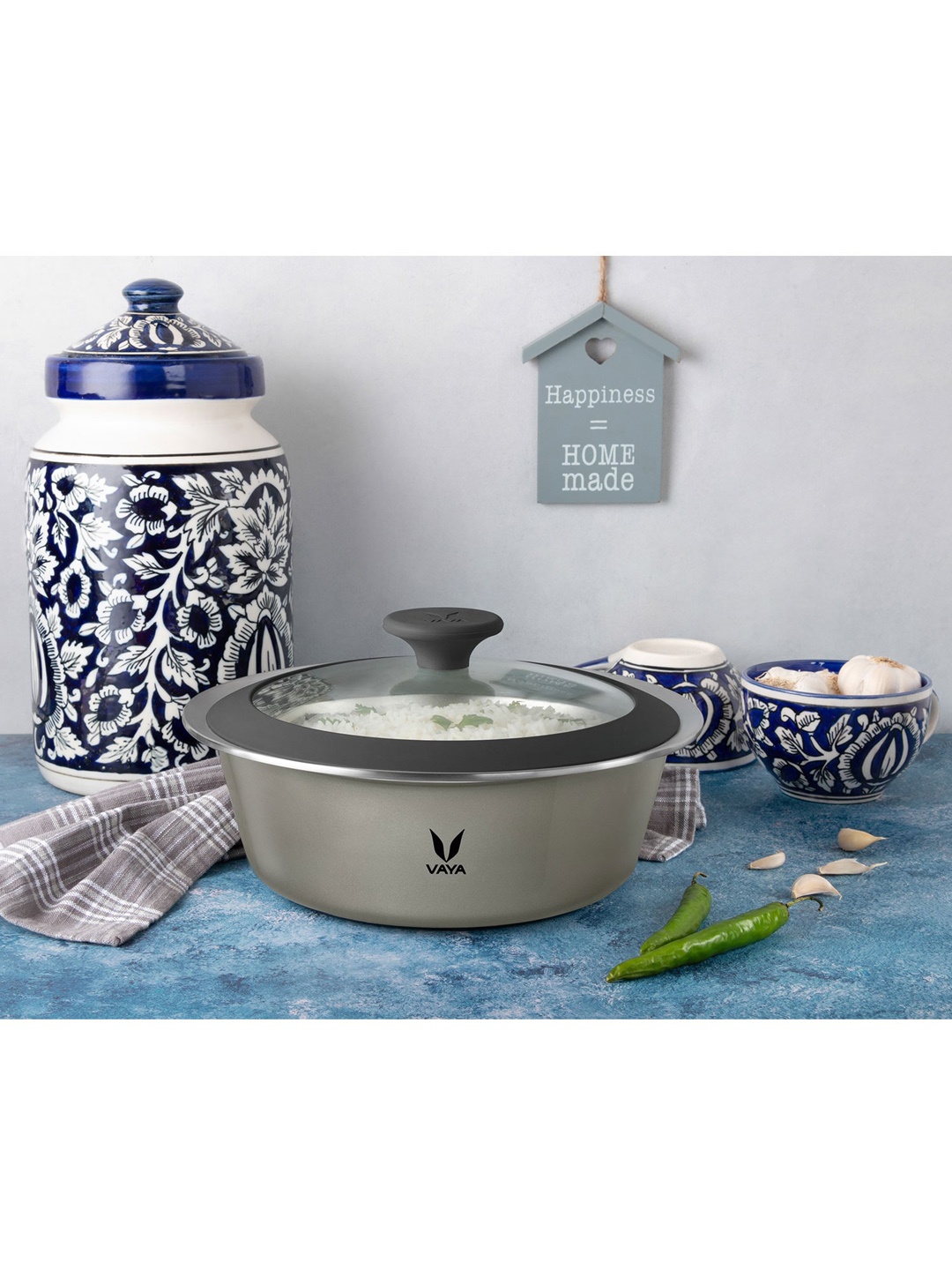 

Vaya Unisex Grey Solid Casserole 11500ML