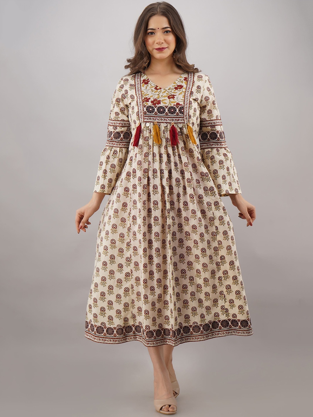 

KALINI Women Beige Ethnic Motifs Printed Flared Sleeves Thread Work Kurta