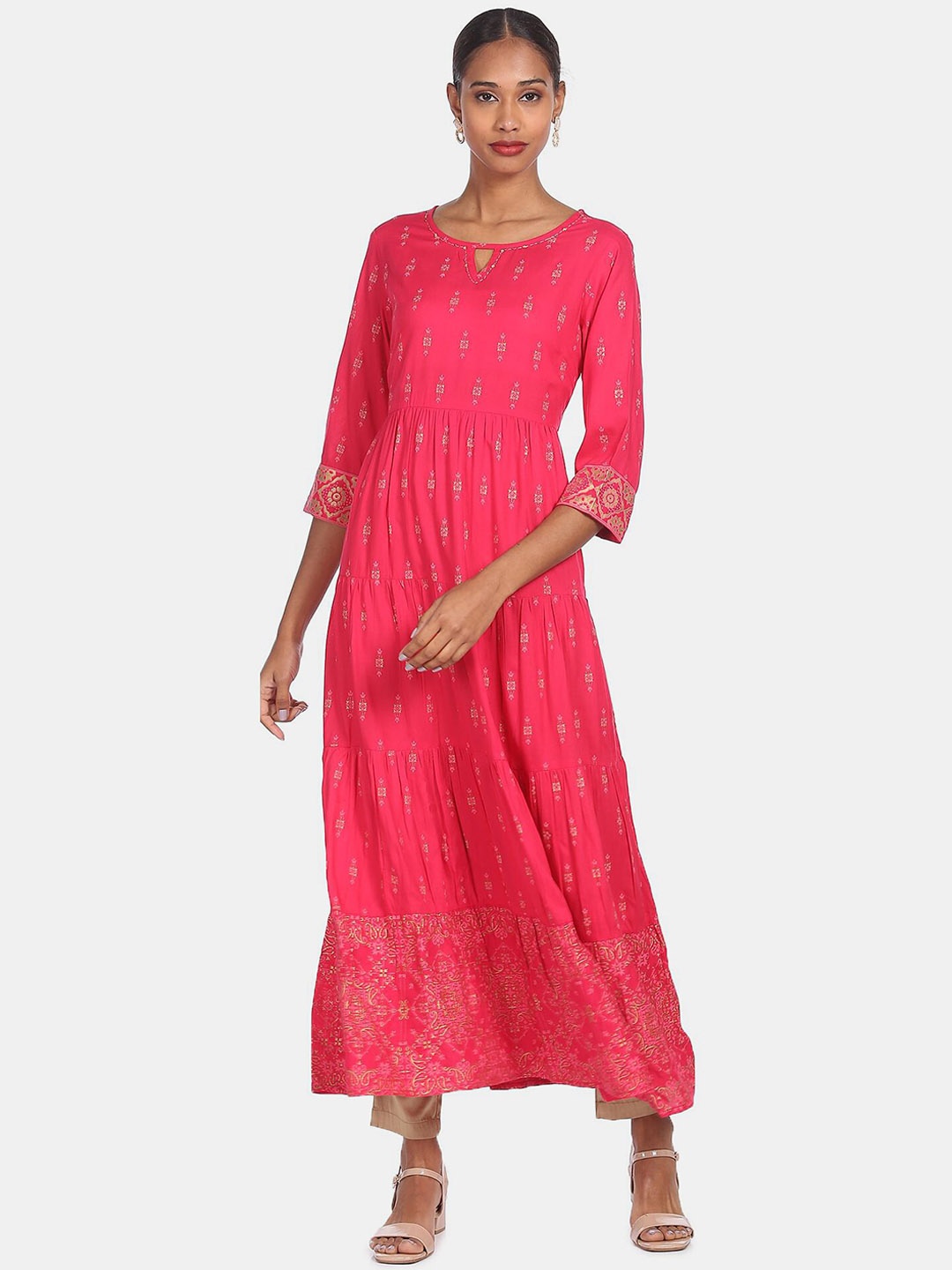 

Anahi Women Fuchsia Ethnic Motifs Keyhole Neck Gotta Patti Kurta