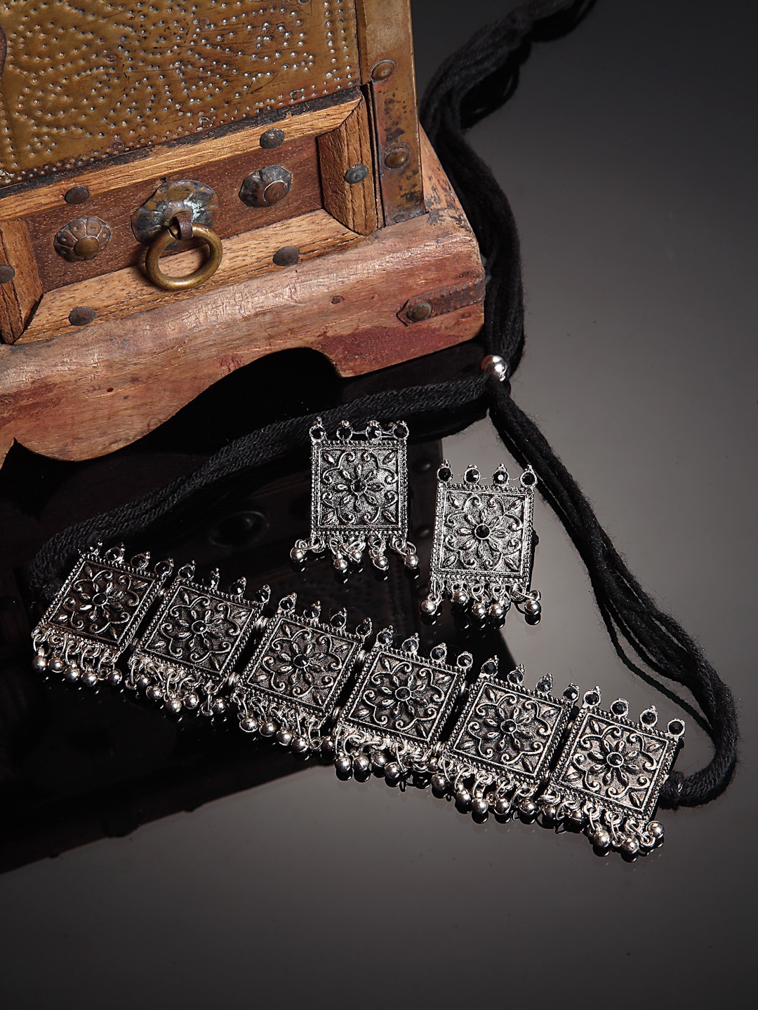 

Arrabi Oxidised Silver-Toned Beaded Jewellery Set, Metallic