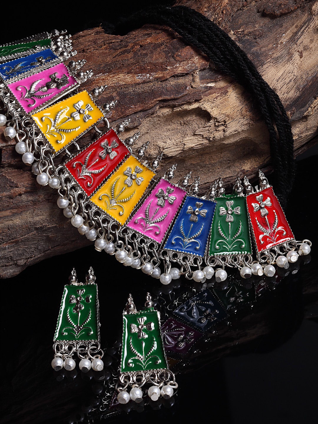 

Arrabi Oxidised Silver-Toned & White Pearl Beaded Jewellery Set