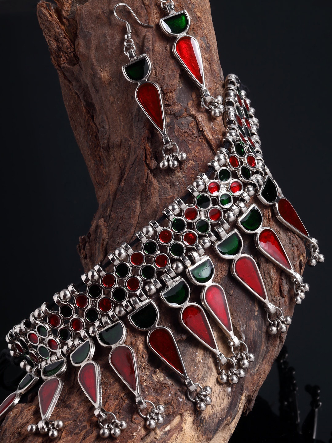 

Arrabi Oxidised Silver-Toned & Red Stone-Studded Ghungaroo Meenakari Jewellery Set