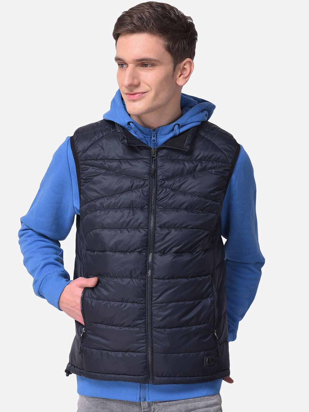 

Woods Men Navy Blue Water Resistant Puffer Jacket