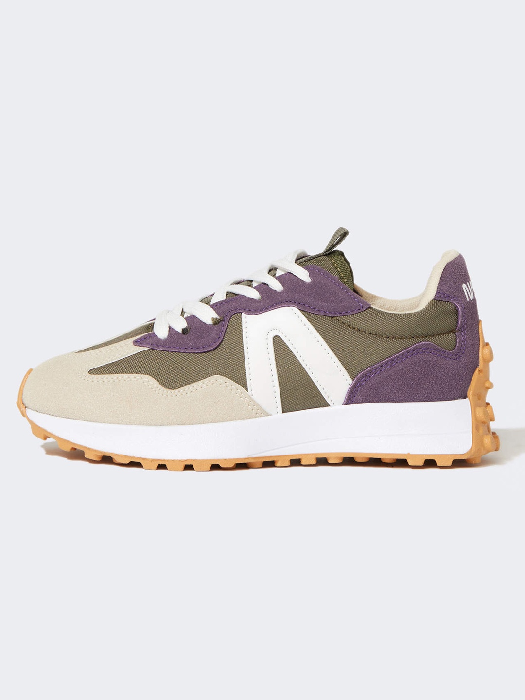 

DeFacto Women Beige & Olive Green Colourblocked Driving Sneakers