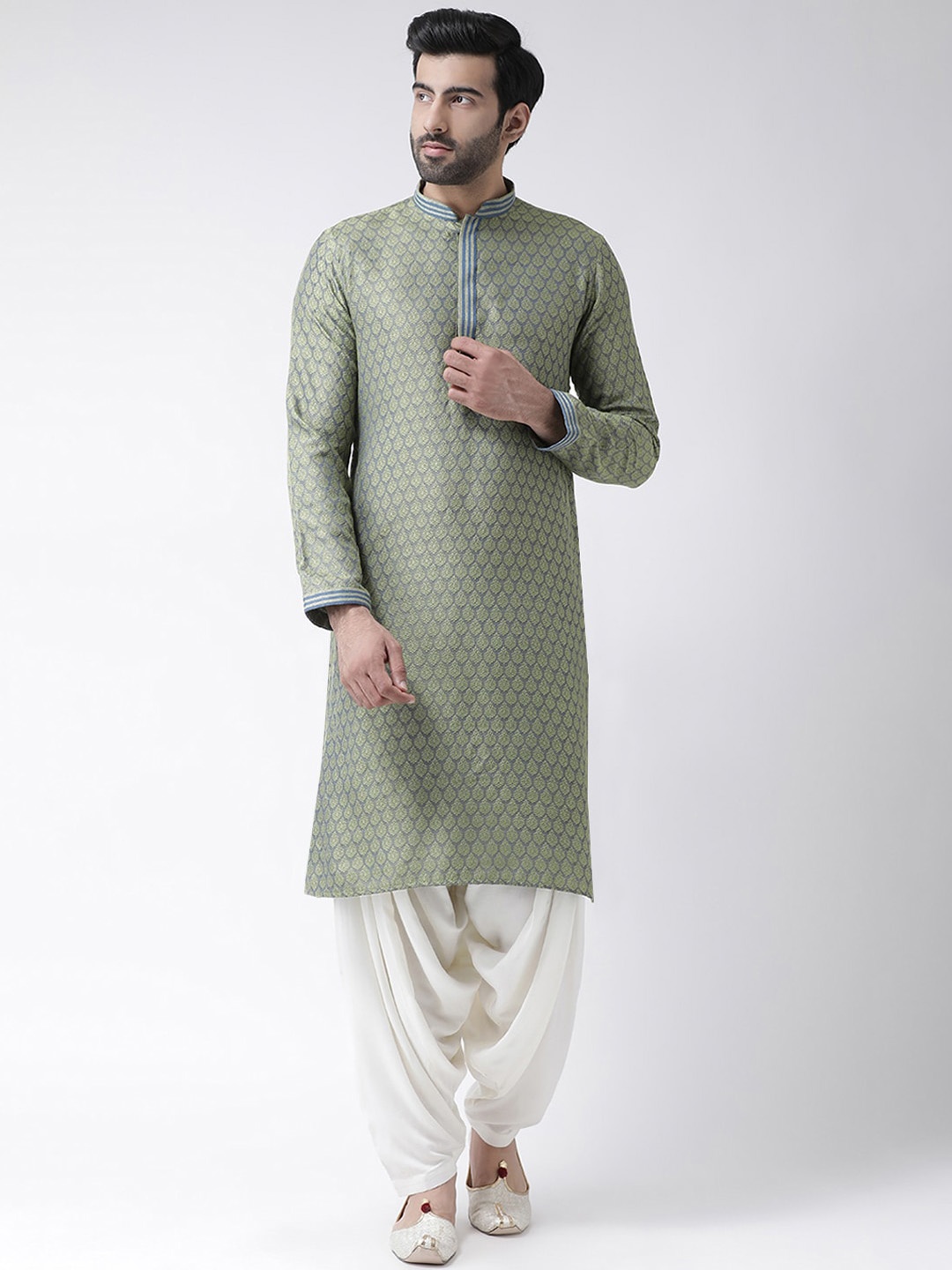 

KISAH Men Green & Grey Ethnic Motifs Woven Design Straight Kurta