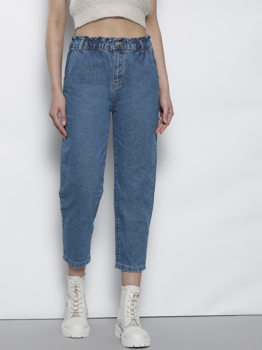 

DeFacto Women Blue Solid Crop Jeans