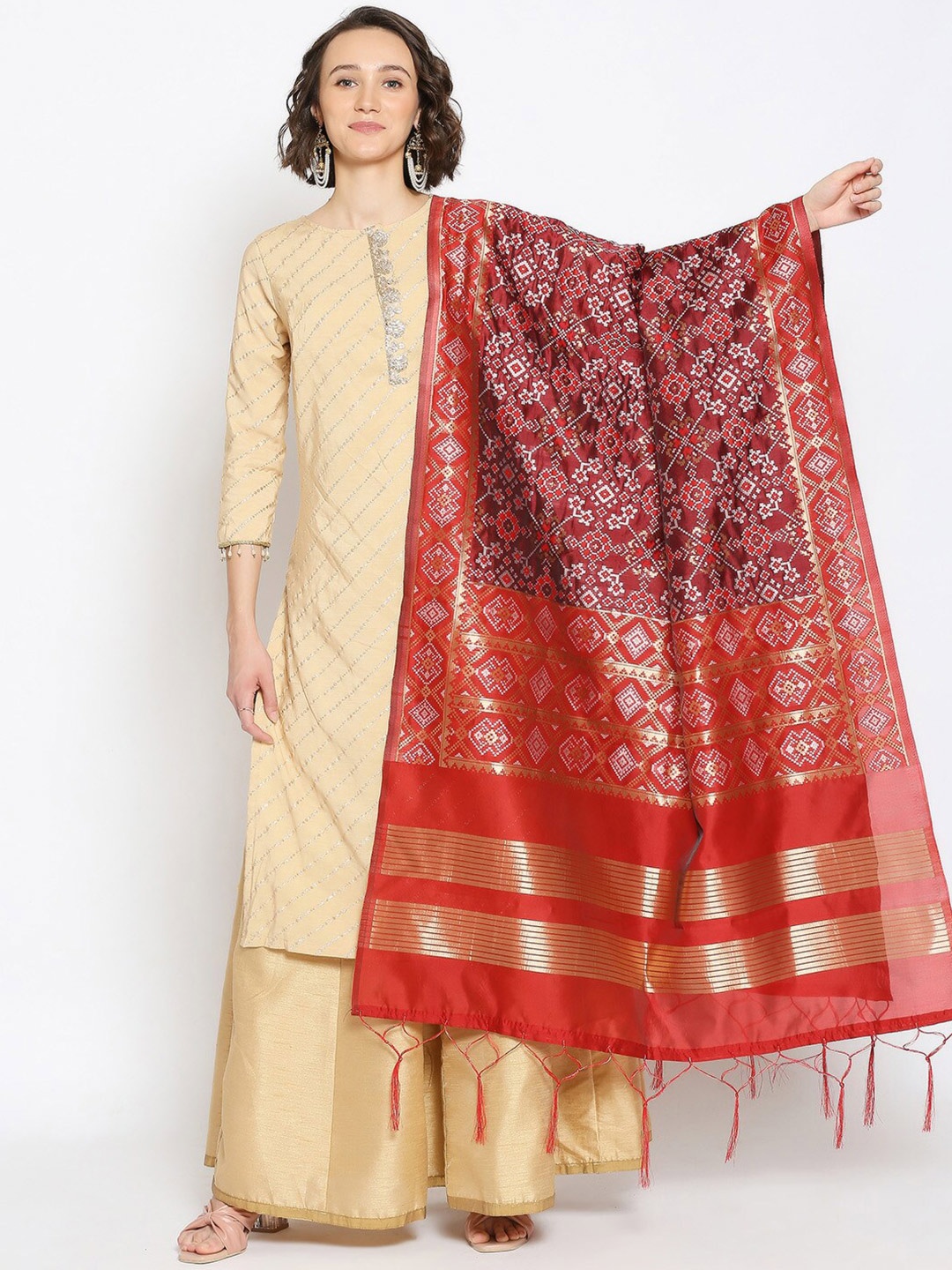

Dupatta Bazaar Women Maroon Woven Banarasi Silk Dupatta