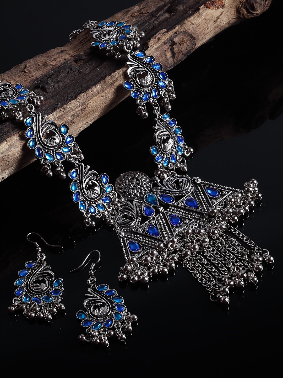 

Arrabi Oxidised Silver-Toned & Blue Stone-Studded Ghungaroo Jewellery Set