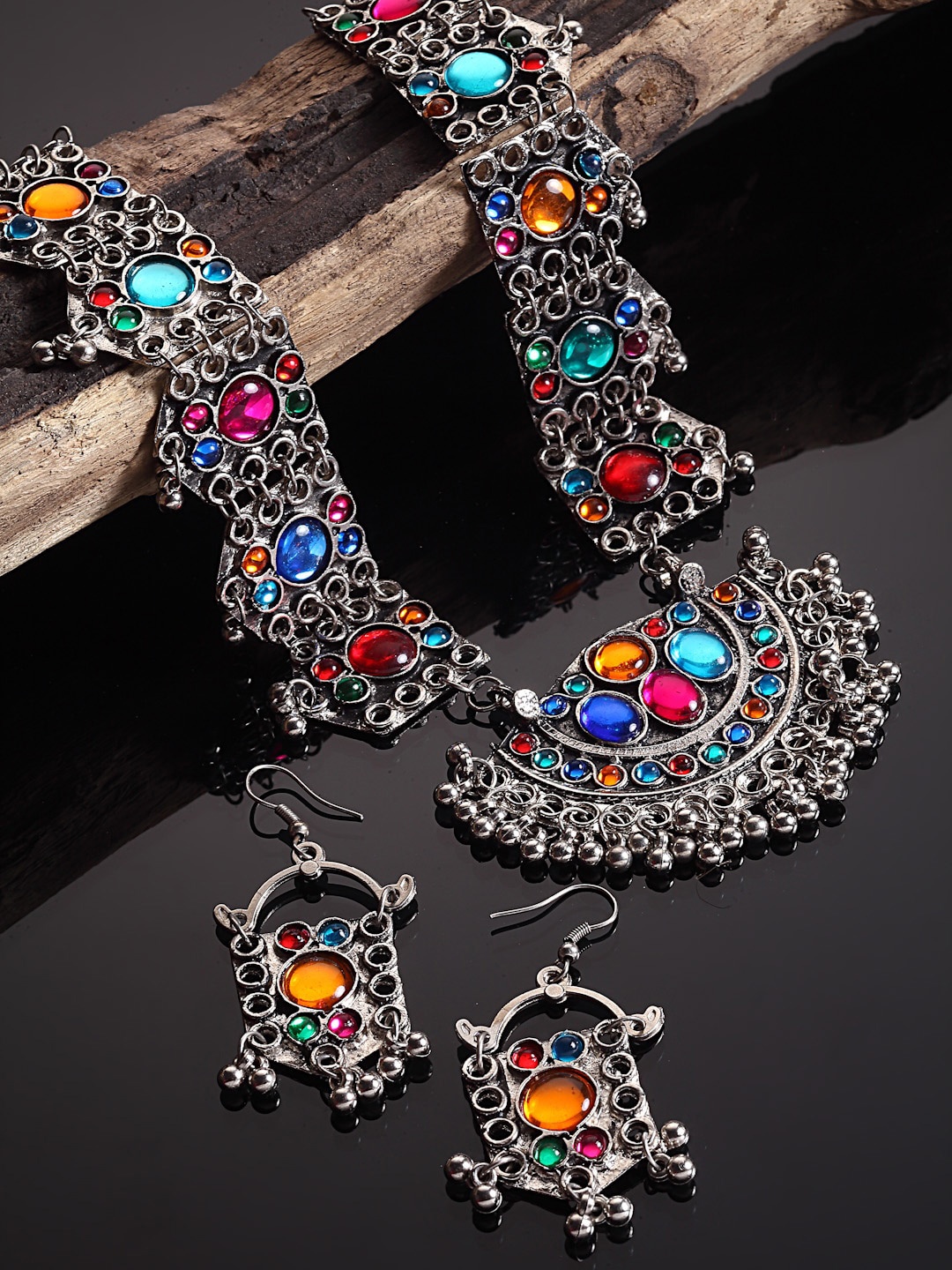 

Arrabi Oxidised Silver-Toned Stone Studded & Beaded Meenakari Jewellery Set