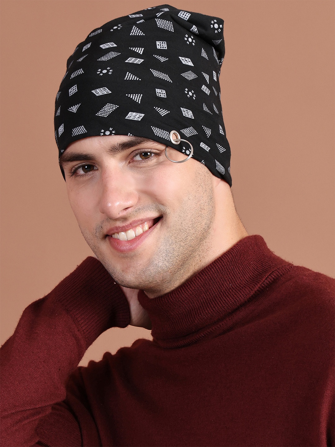 

MACK JONNEY Unisex Black Printed Beanie