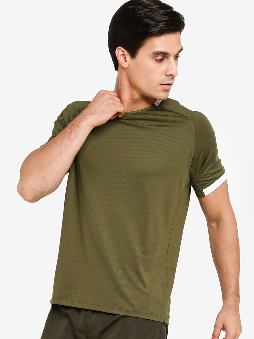 

ZALORA ACTIVE Men Green T-shirt