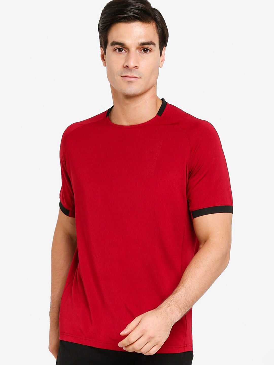 

ZALORA ACTIVE Men Red T-shirt