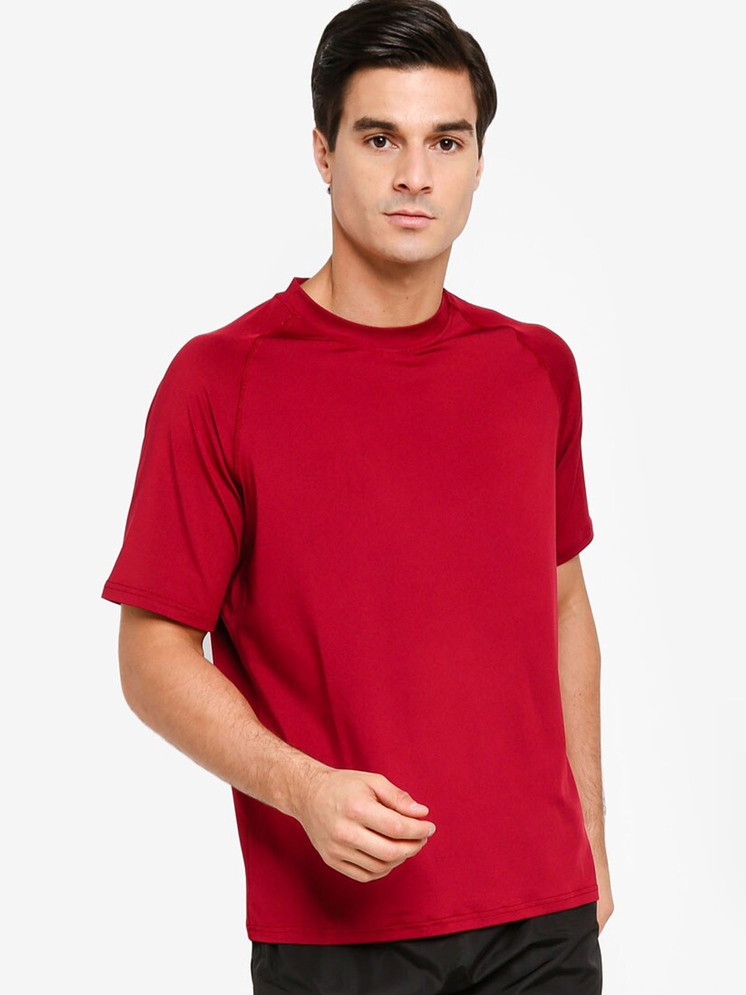 

ZALORA ACTIVE Men Red Reflective Line Sports T-shirt