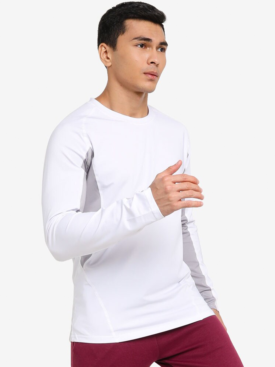 

ZALORA ACTIVE Men White Solid T-shirt