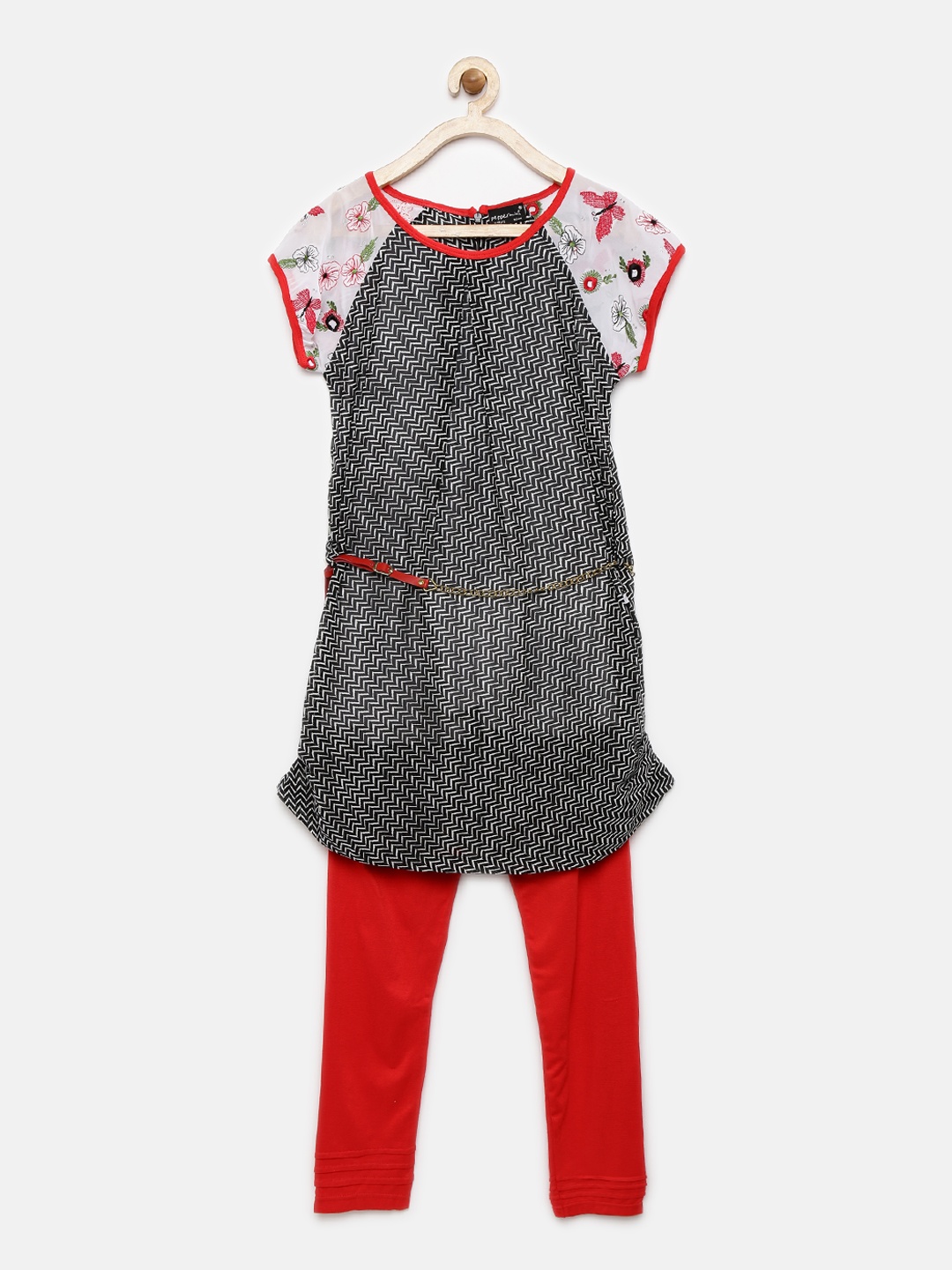 

Peppermint Girls Black & Red Printed Clothing Set