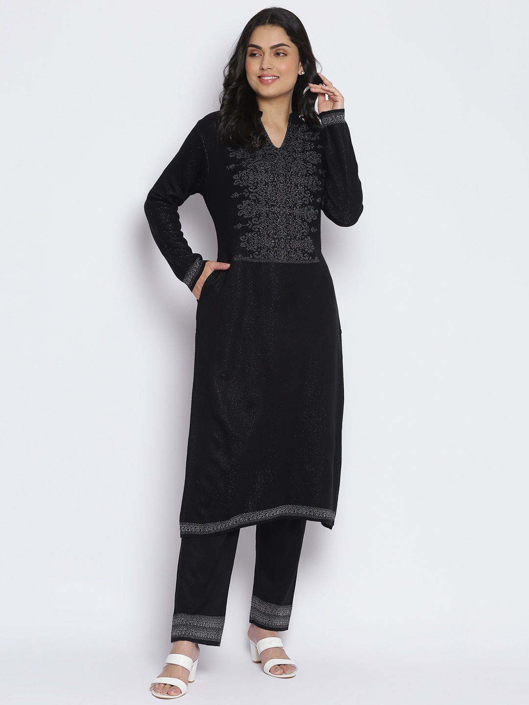 

MIKHAD Women Black Yoke Design Jacquard Kurta