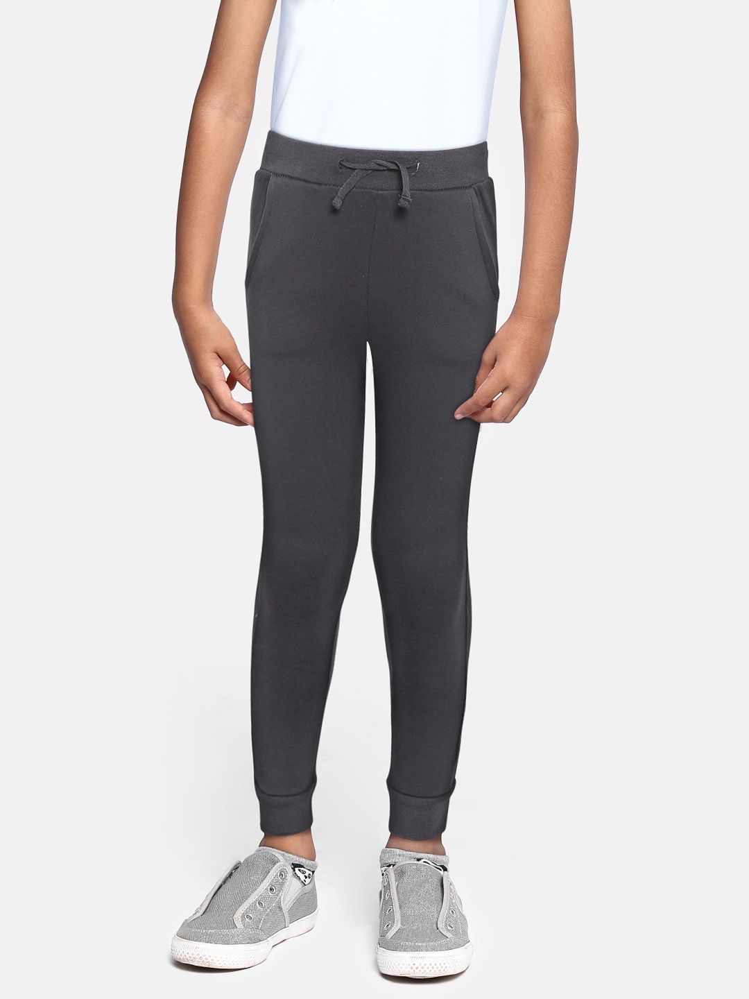 

Defacto Boys Charcoal Solid Joggers