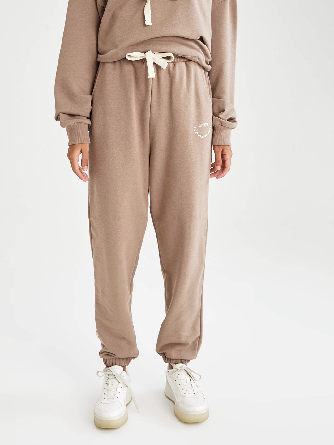 

DeFacto Women Brown Solid Cotton Joggers