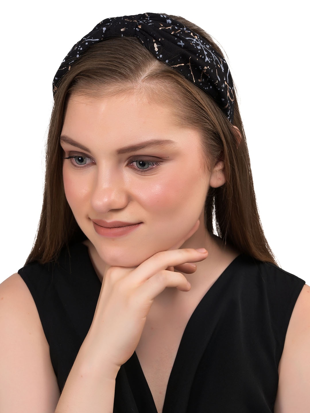 

BuckleUp Women Black & Gold-Toned Hairband