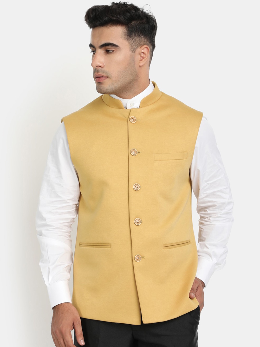 

HOB Men Yellow Solid Woven Nehru Jacket