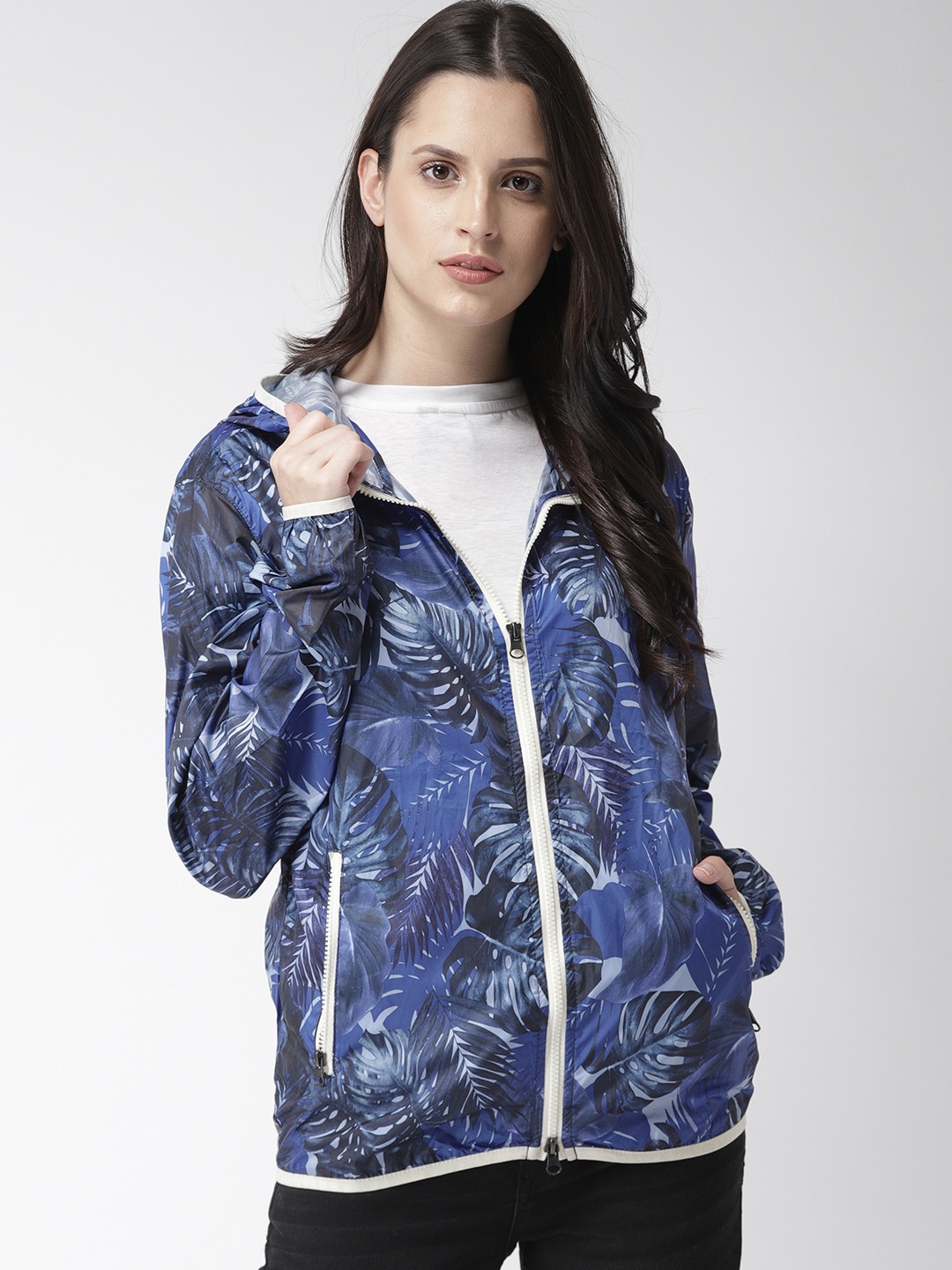 

Celio Blue Women Blue Printed Hooded Sporty Jacket