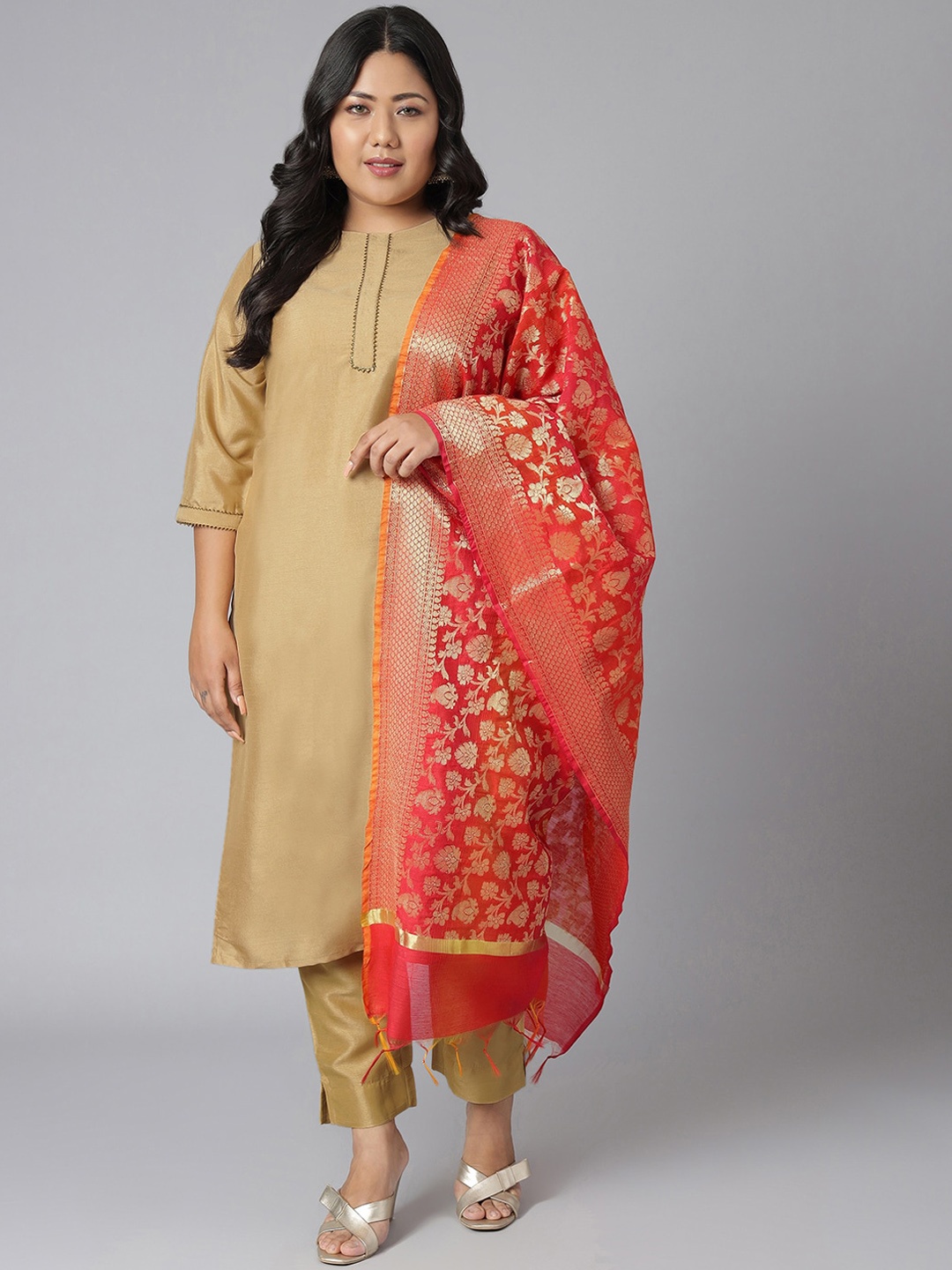 

Janasya Plus Size Kurta With Trousers & Dupatta, Gold