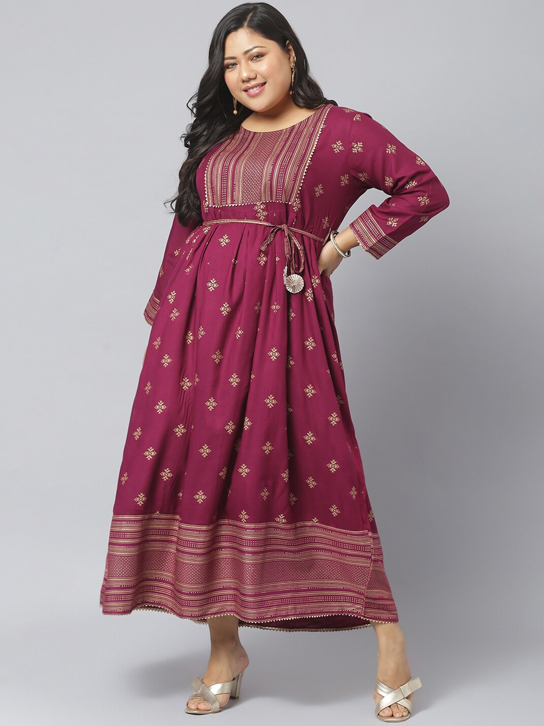 

Stylum Women Purple & Gold-Toned Geometric Printed Anarkali Kurta