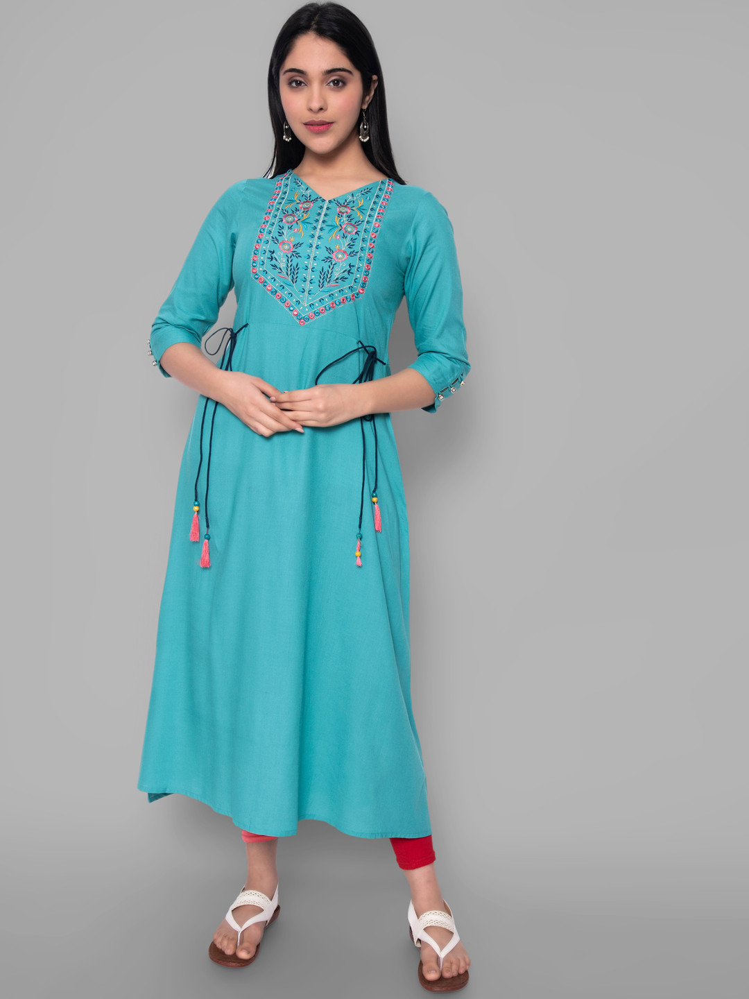 

KALINI Women Blue Ethnic Motifs Yoke Design Thread Work Handloom Kurta