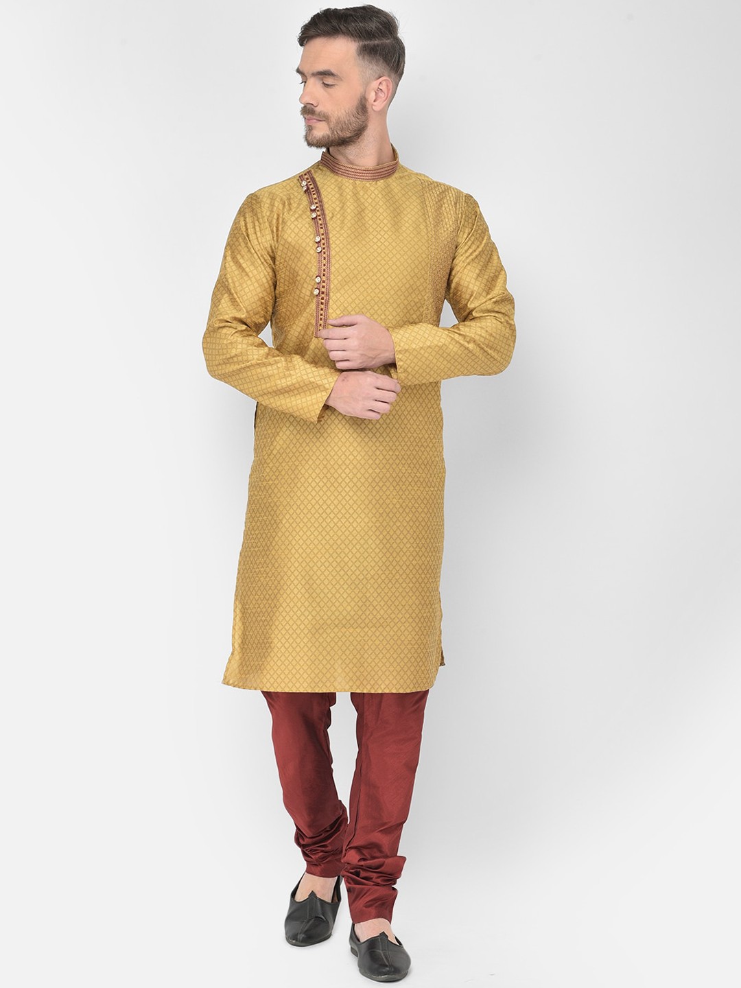 

SG LEMAN Men Gold-Toned Angrakha Thread Work Raw Silk Kurta with Churidar