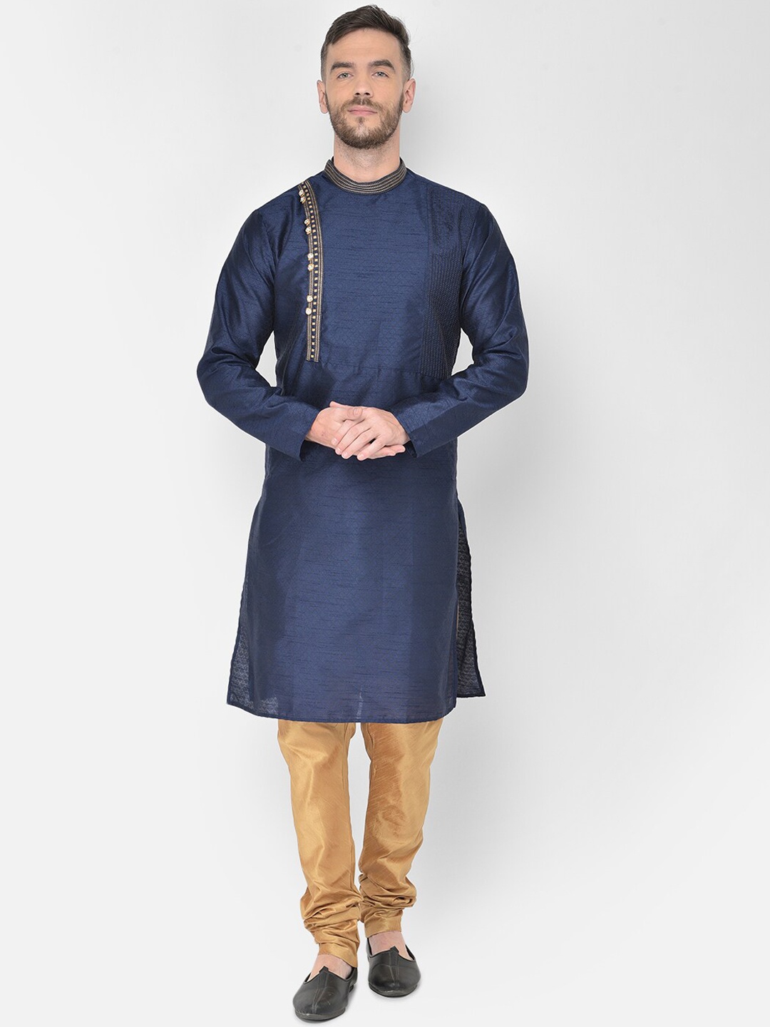 

SG LEMAN Men Navy Blue Solid Mandarin Collar Straight Raw Silk Kurta with Churidar