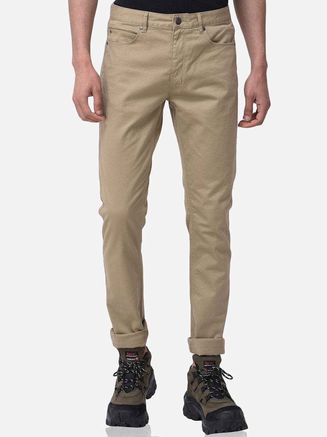 

Woods Men Beige Solid Relaxed Chinos