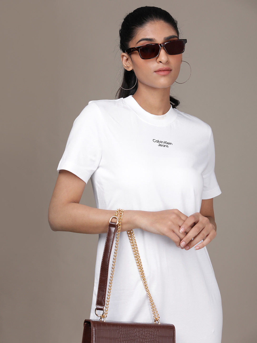 

Calvin Klein Jeans White Brand Logo Side Slit T-shirt Midi Dress