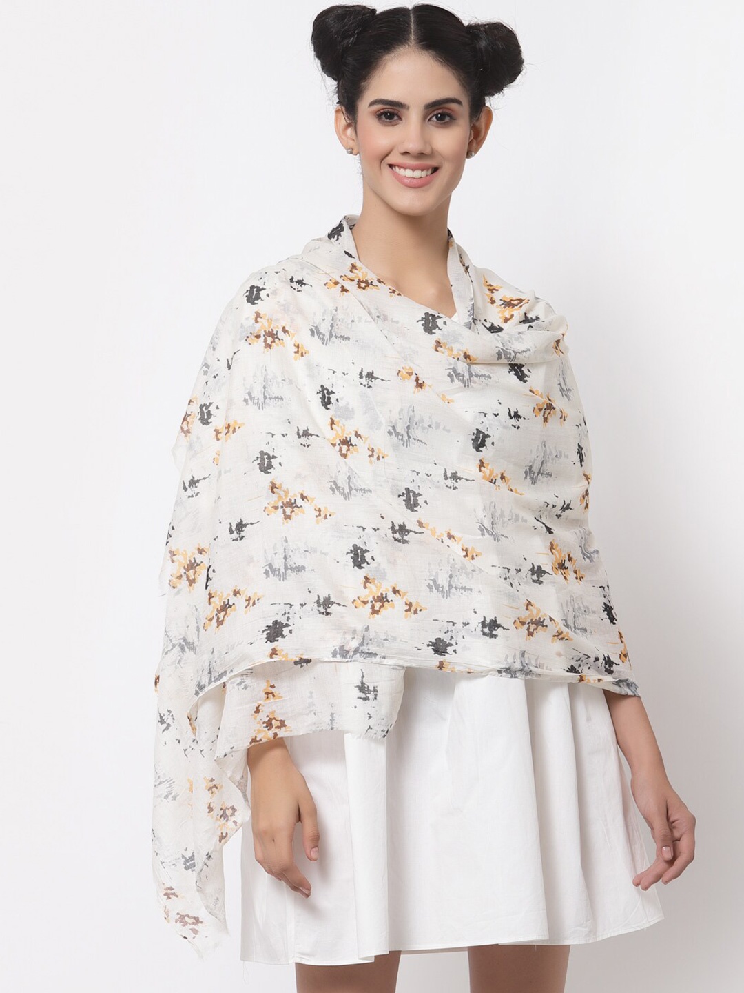 

J Style Women Cream-Coloured & Grey Printed Stole