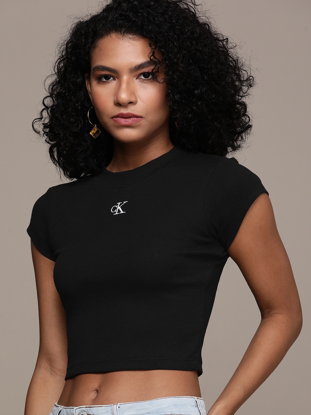 

Calvin Klein Jeans Women Black Brand Logo Printed Slim Fit Crop T-shirt