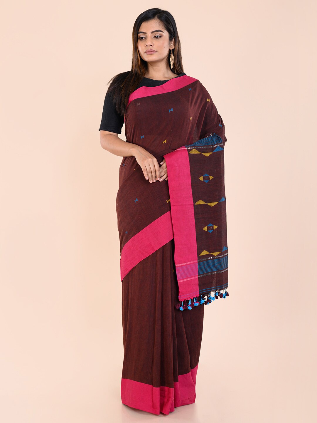 

ArtEastri Brown Pure Cotton Jamdani Saree
