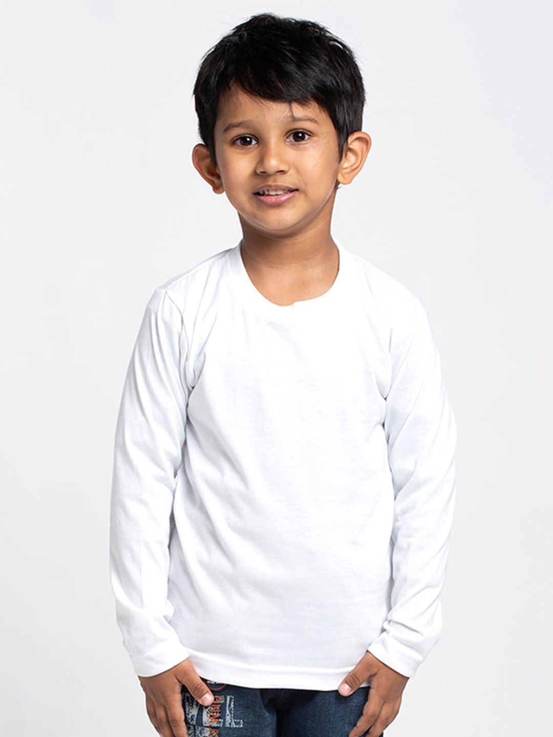

Friskers Boys White Round Neck T-shirt