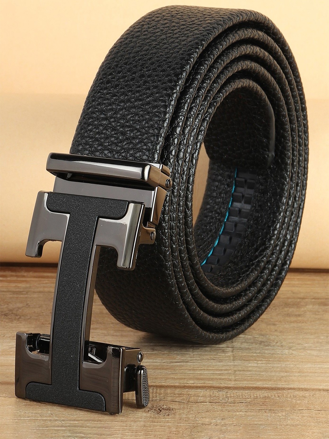 

Kastner Men Black Textured Belt