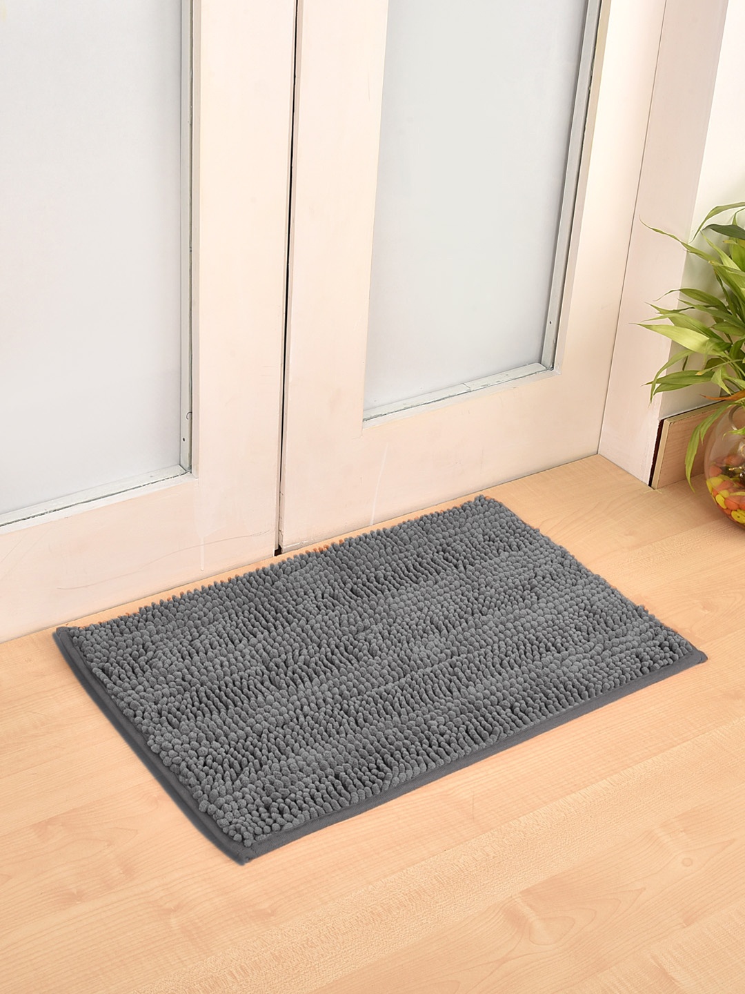 

Ariana Grey Solid 1600 GSM Microfibre Bath Mat