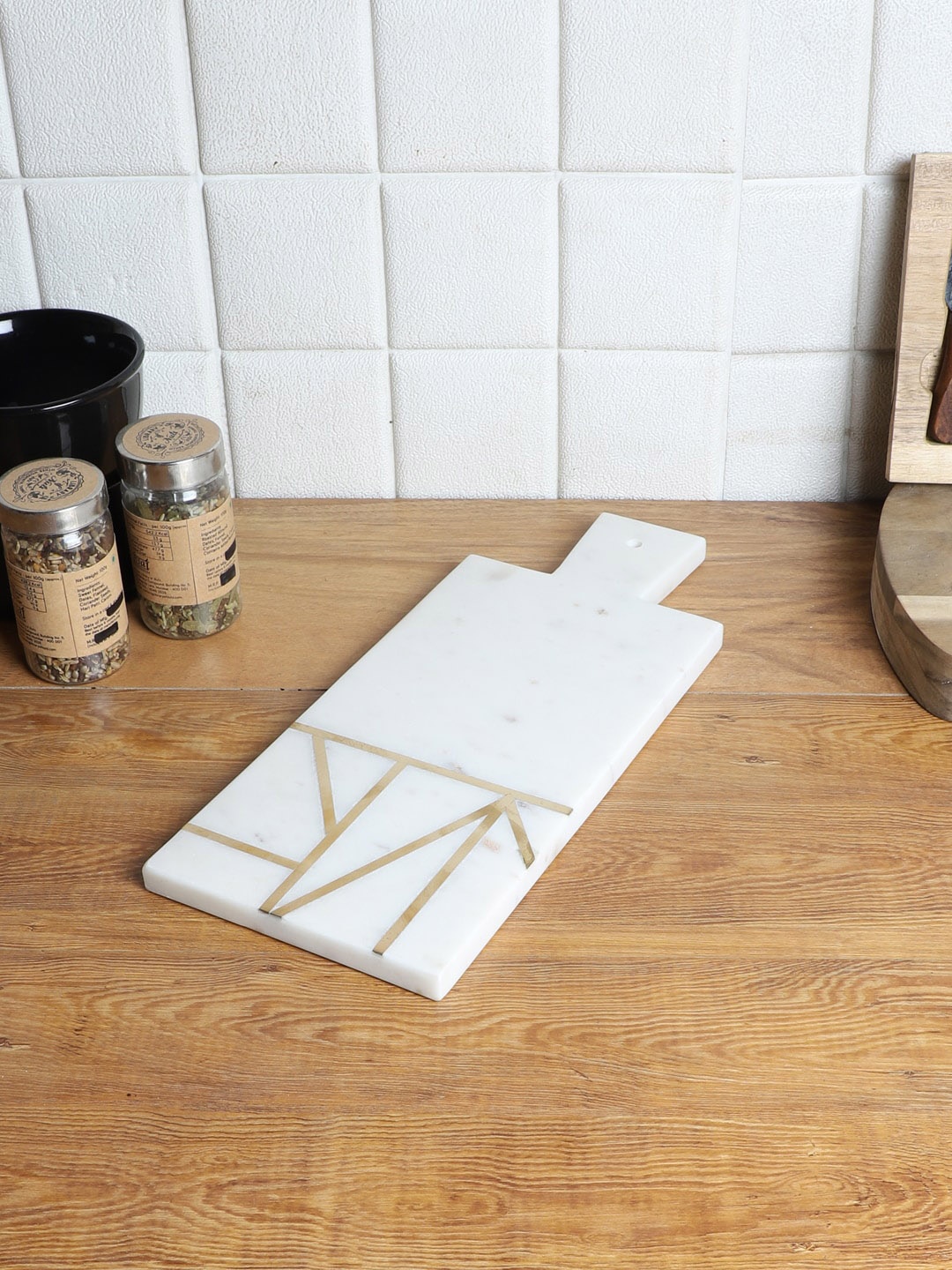 

NikkisPride White & Gold-Toned Printed Rectangular Platter Cheese Board
