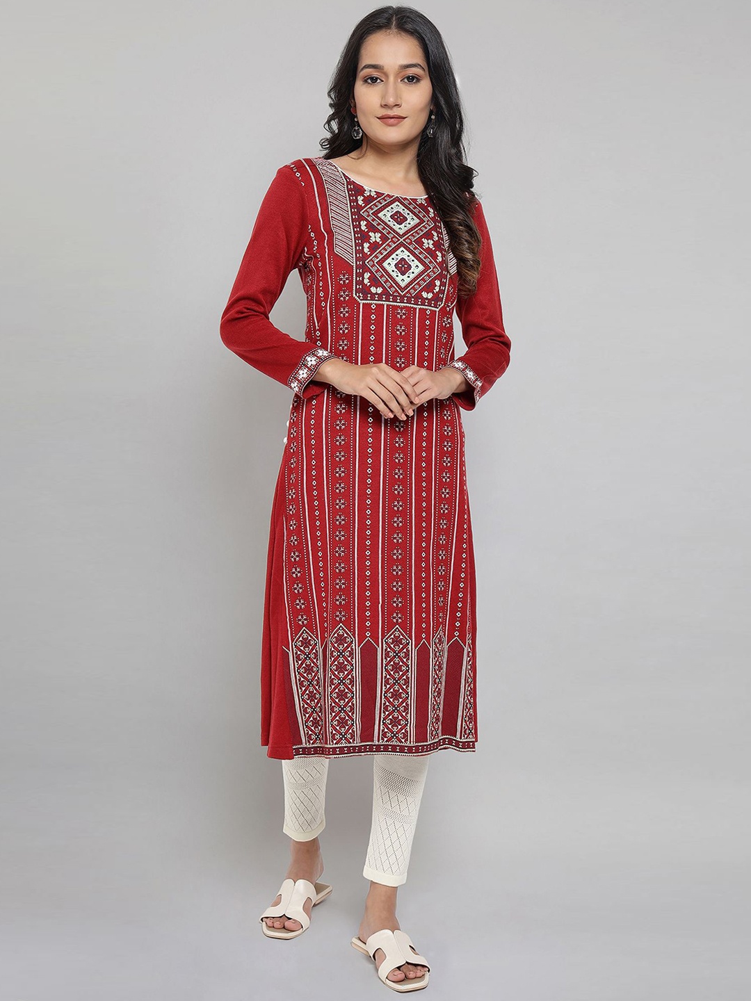 

AURELIA Women Red Geometric Embroidered Flared Sleeves Thread Work Kurta