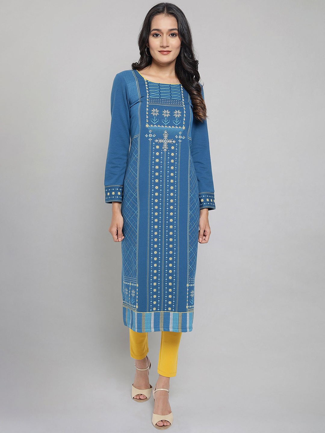

AURELIA Women Blue & White Tribal Embroidered Straight Kurta