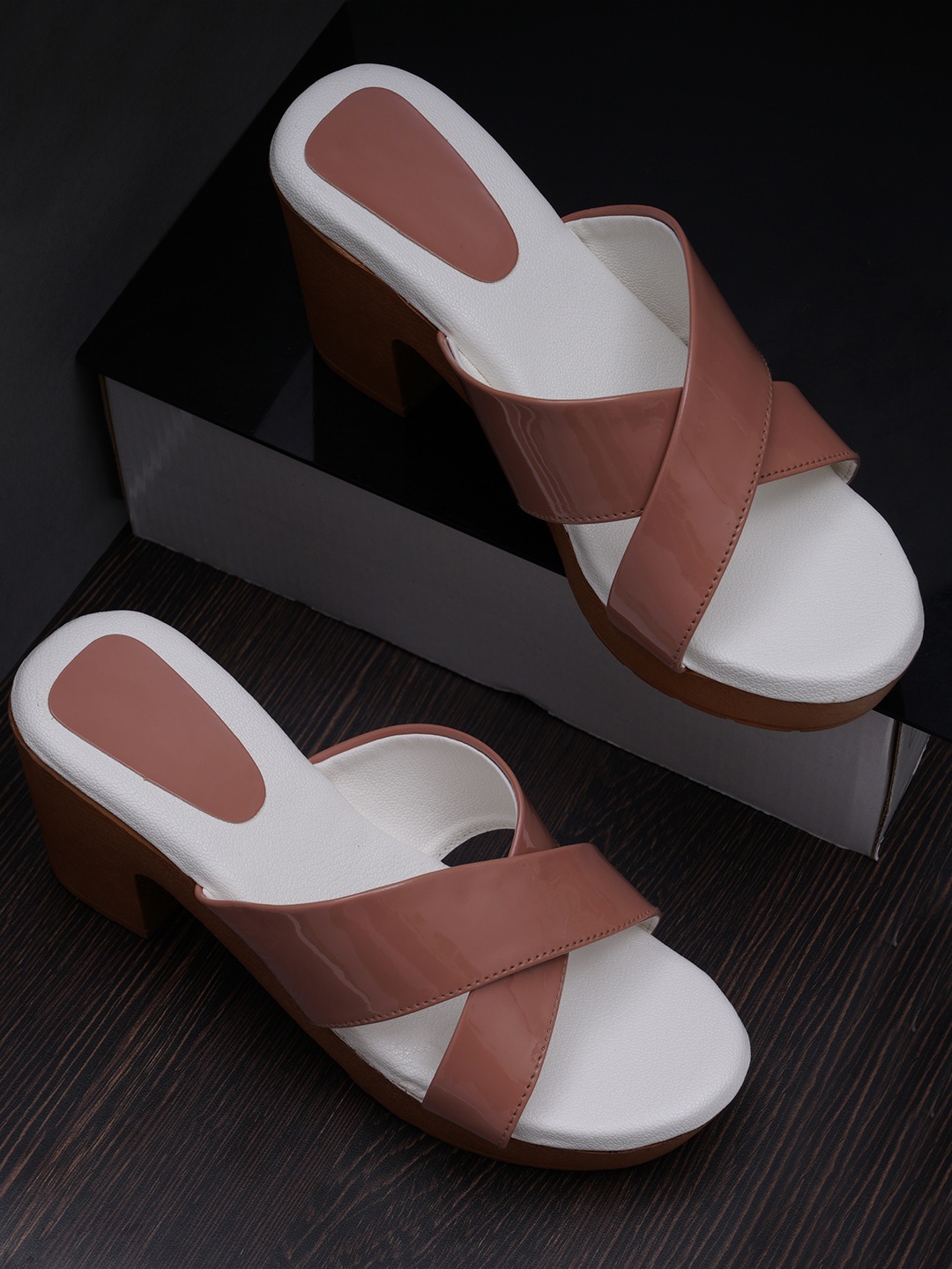 

Misto Peach-Coloured Comfort Sandals