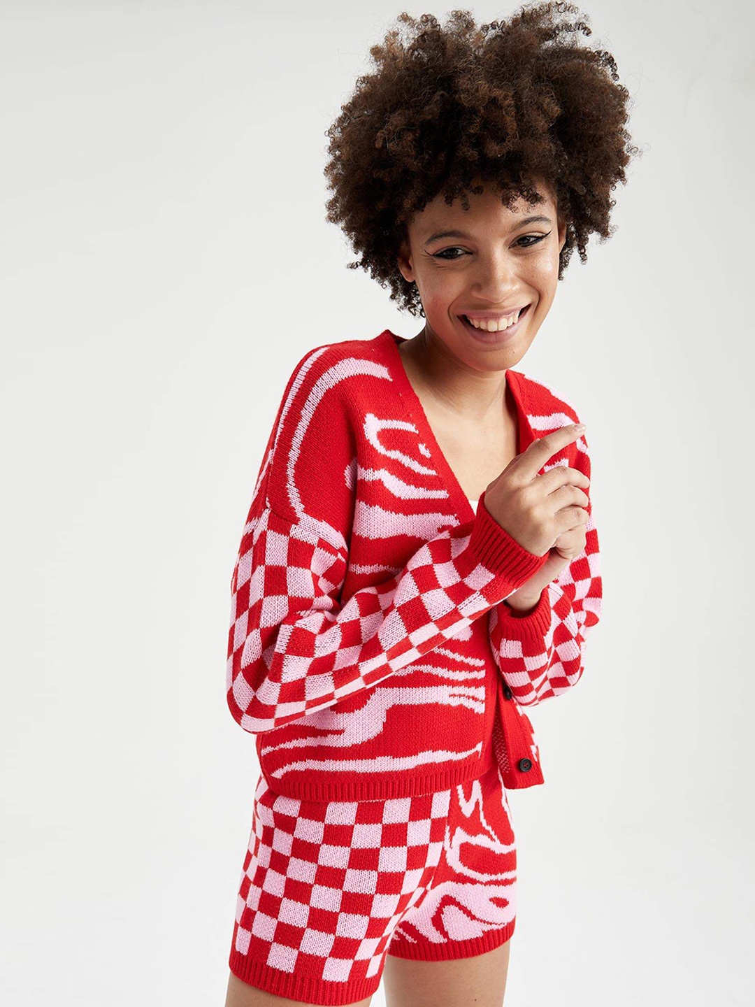 

DeFacto Women Red & Pink Acrylic Abstract Self-Design Crop Cardigan