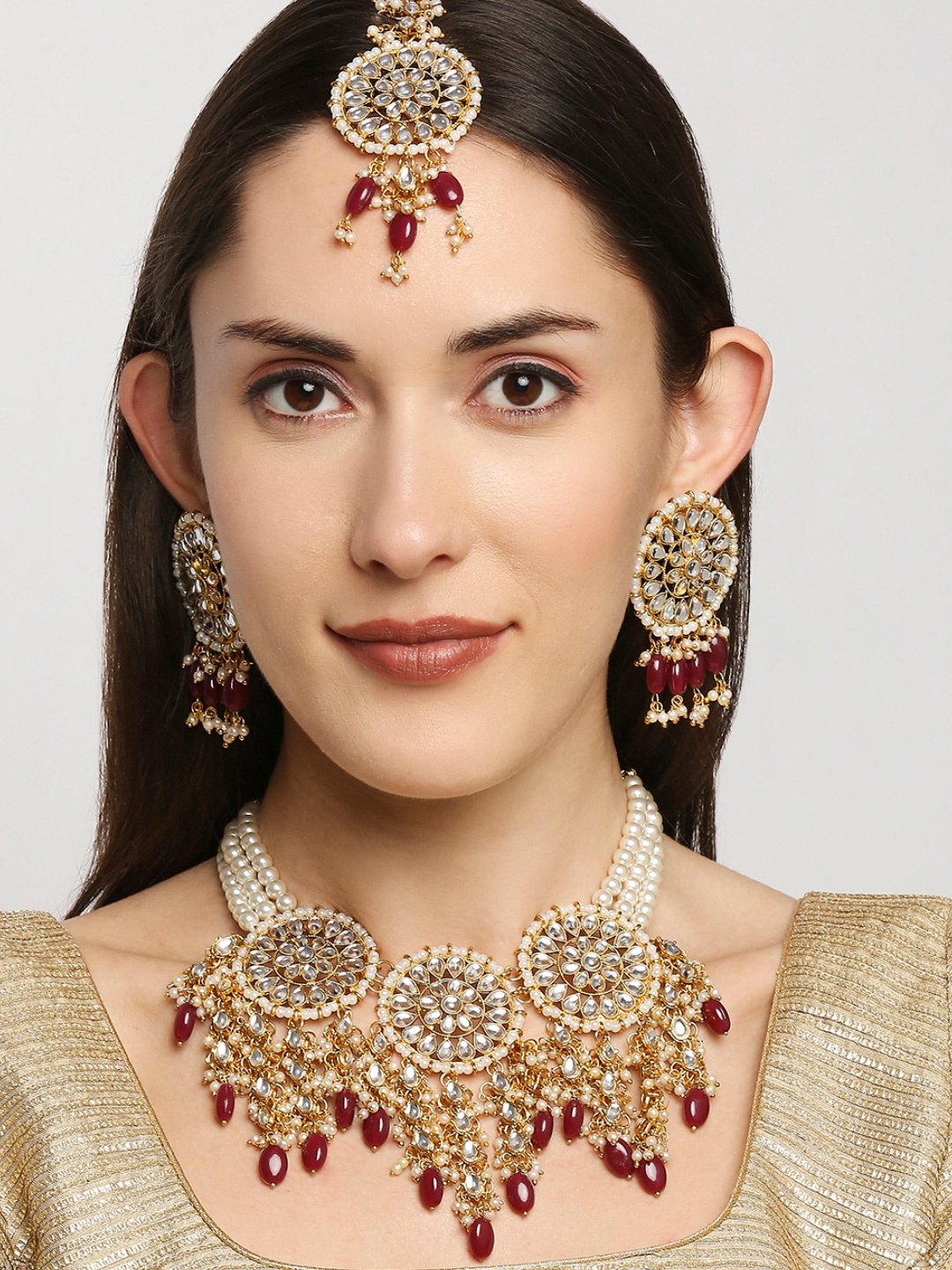 

OOMPH Maroon& White Kundan-Studded & Pearl Beaded Jewelry Set, Red