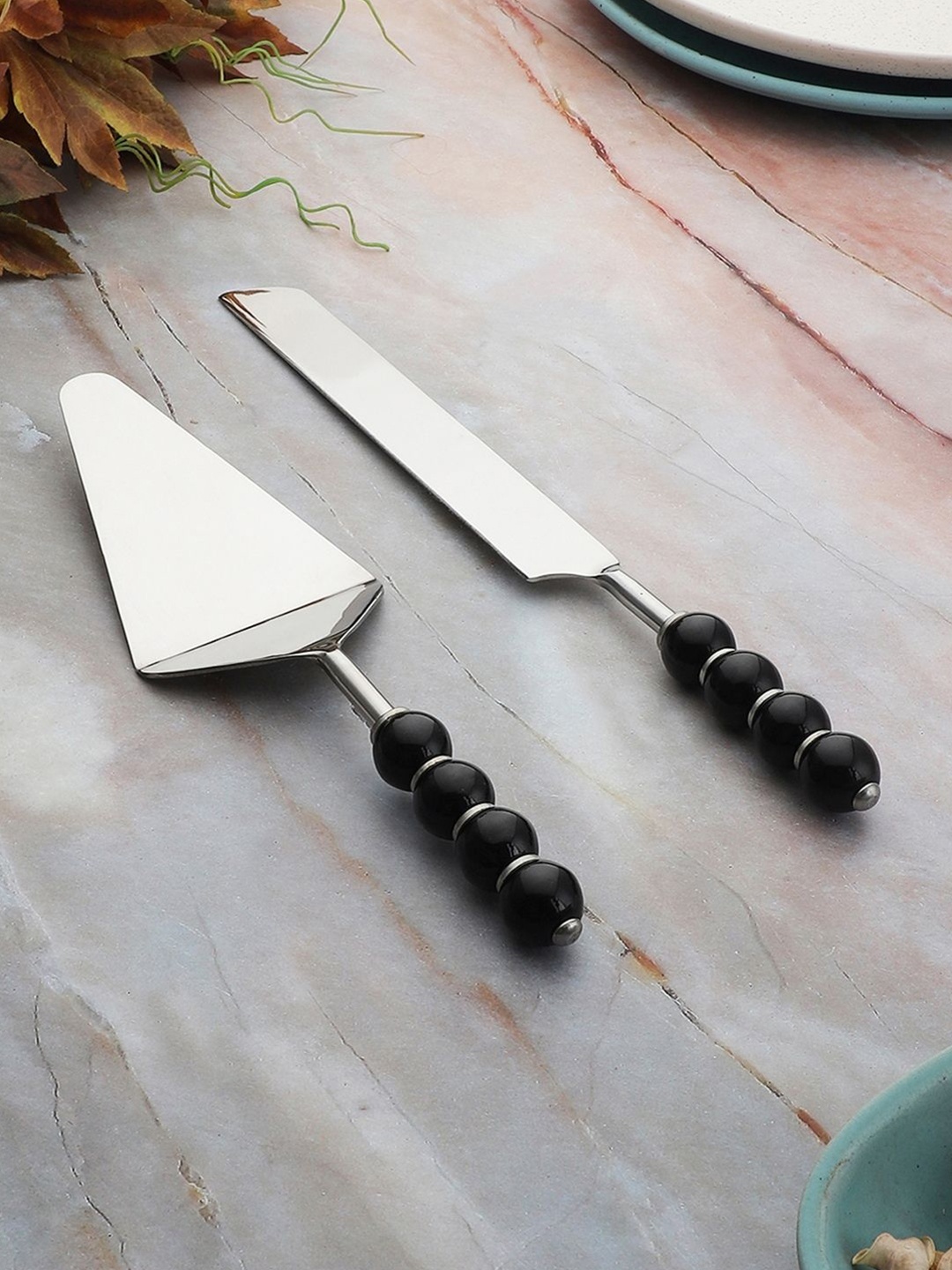 

VarEesha Regal Black Beads Stainless Steel Cake Server Set - Knife & Server