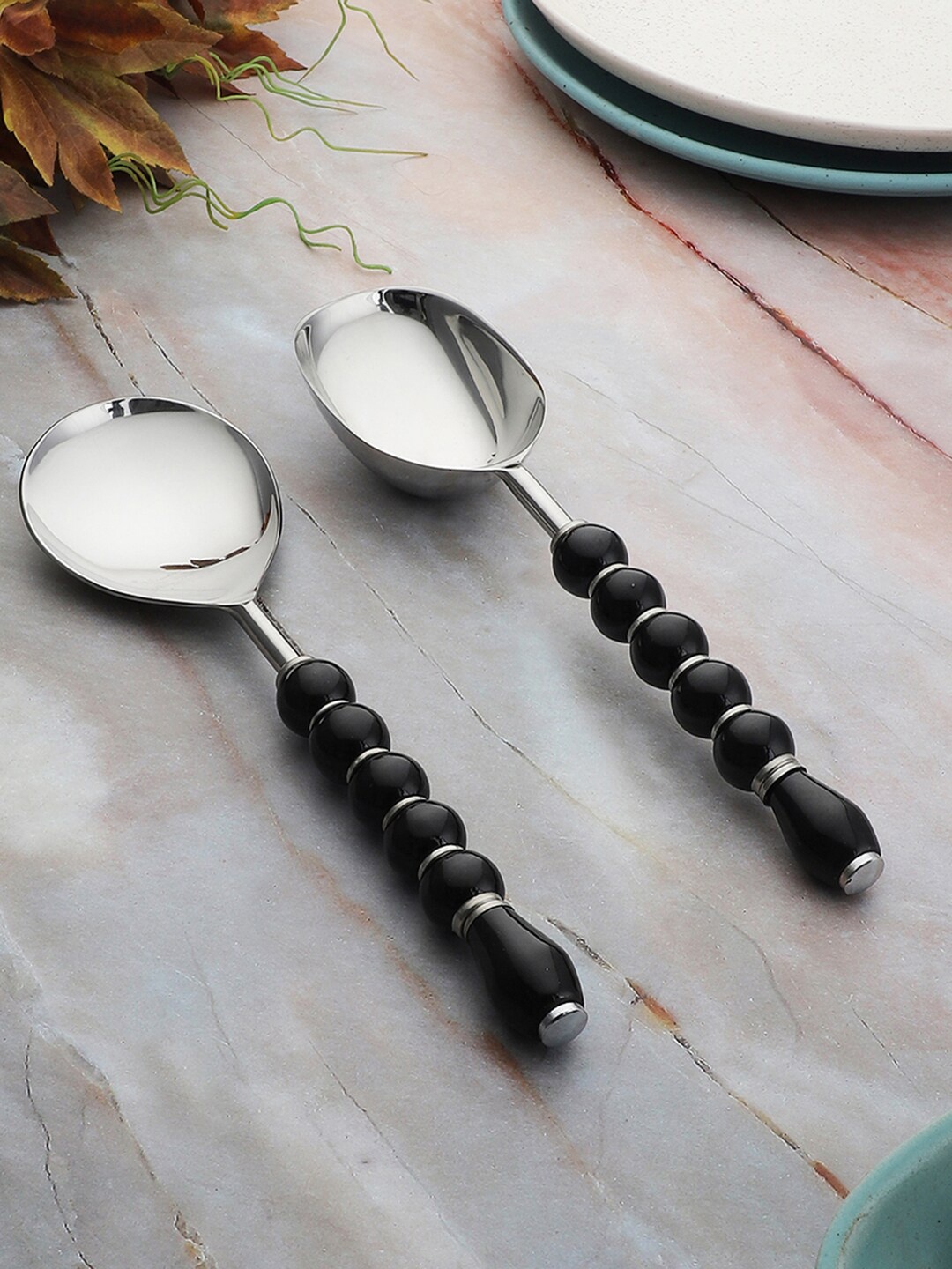 

VarEesha Set of 2 Black & Silver-toned Regal Black Beads Stainless Steel Cutlery Set