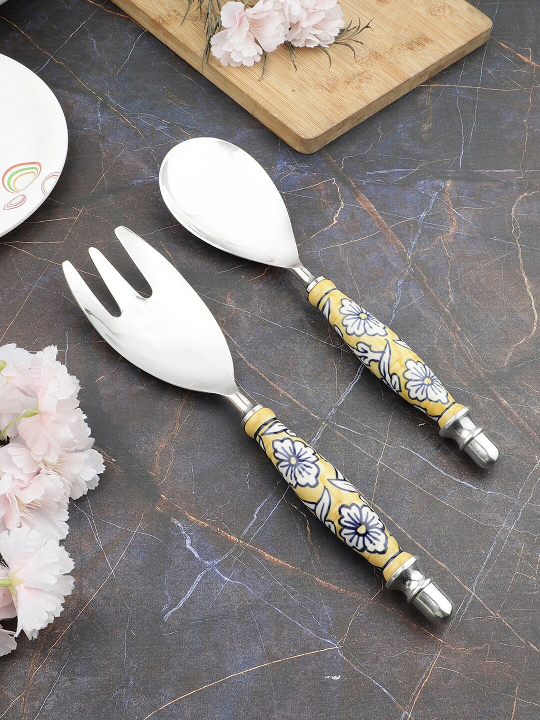 

VarEesha Yellow And White Set of 2 Ceramic Serving Spoons